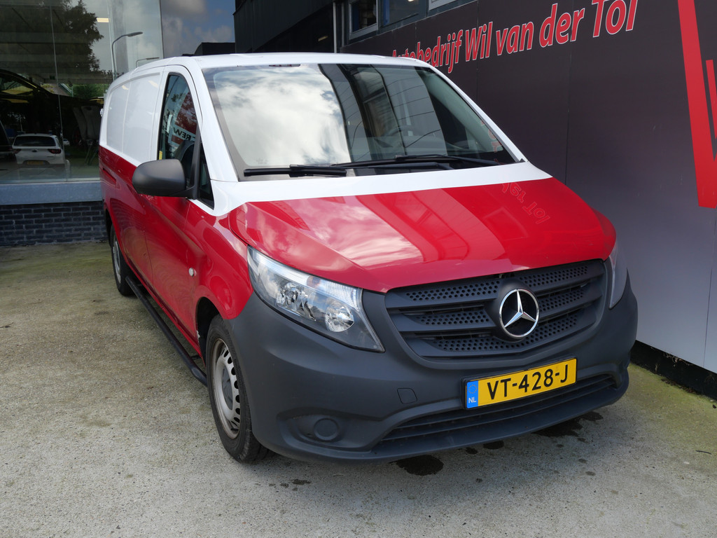 Mercedes-Benz Vito 111 CDI EXTRA LANG | LEER | NAVI | CRUISE | 2X SCHUIFDEUR | TREKHAAK | NIEUWE APK!! 32987188-1.jpg | Autobedrijf Wil van der Tol