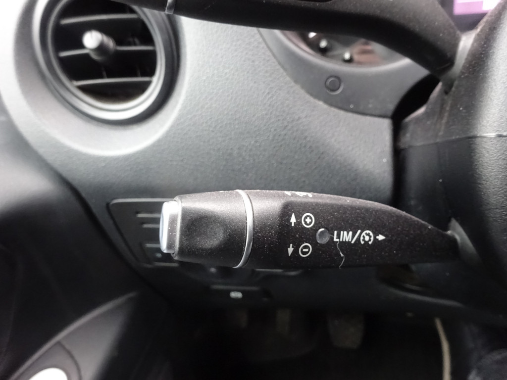 Mercedes-Benz Vito 111 CDI EXTRA LANG | LEER | NAVI | CRUISE | 2X SCHUIFDEUR | TREKHAAK | NIEUWE APK!! 32987188-10.jpg | Autobedrijf Wil van der Tol