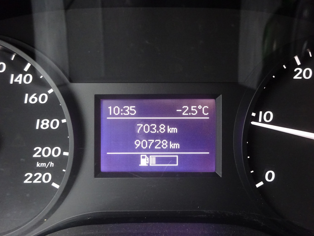 Mercedes-Benz Vito 111 CDI EXTRA LANG | LEER | NAVI | CRUISE | 2X SCHUIFDEUR | TREKHAAK | NIEUWE APK!! 32987188-15.jpg | Autobedrijf Wil van der Tol