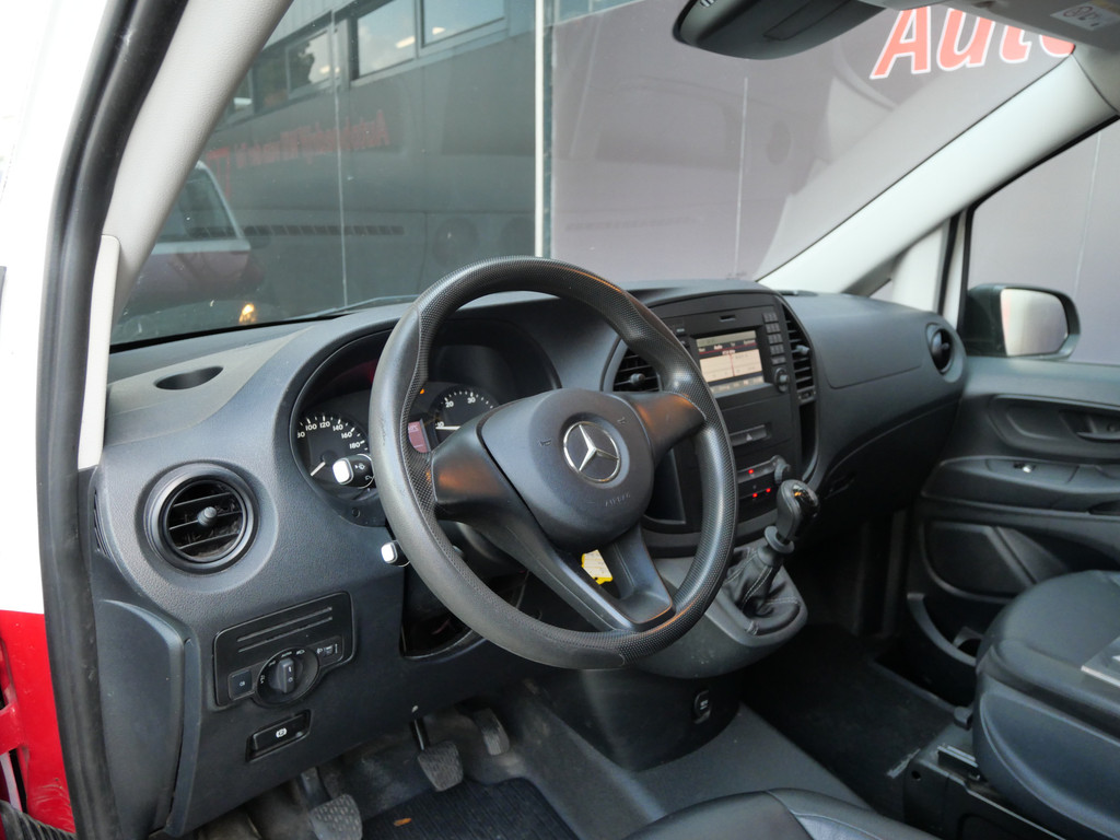 Mercedes-Benz Vito 111 CDI EXTRA LANG | LEER | NAVI | CRUISE | 2X SCHUIFDEUR | TREKHAAK | NIEUWE APK!! 32987188-4.jpg | Autobedrijf Wil van der Tol