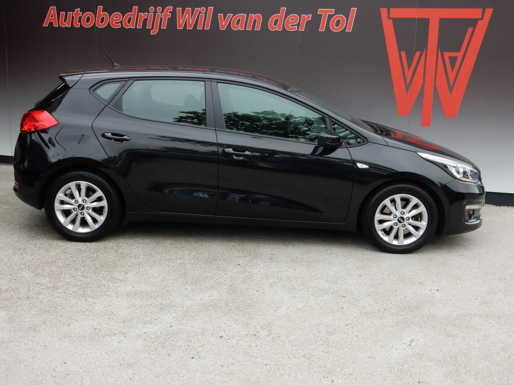 Kia cee'd 1.6 GDI FIRST EDITION | STOEL+STUUR VERW | 1e EIG | DEALER O-H | 12-2016 | ALL-IN!! 35547278-0.jpg | Autobedrijf Wil van der Tol