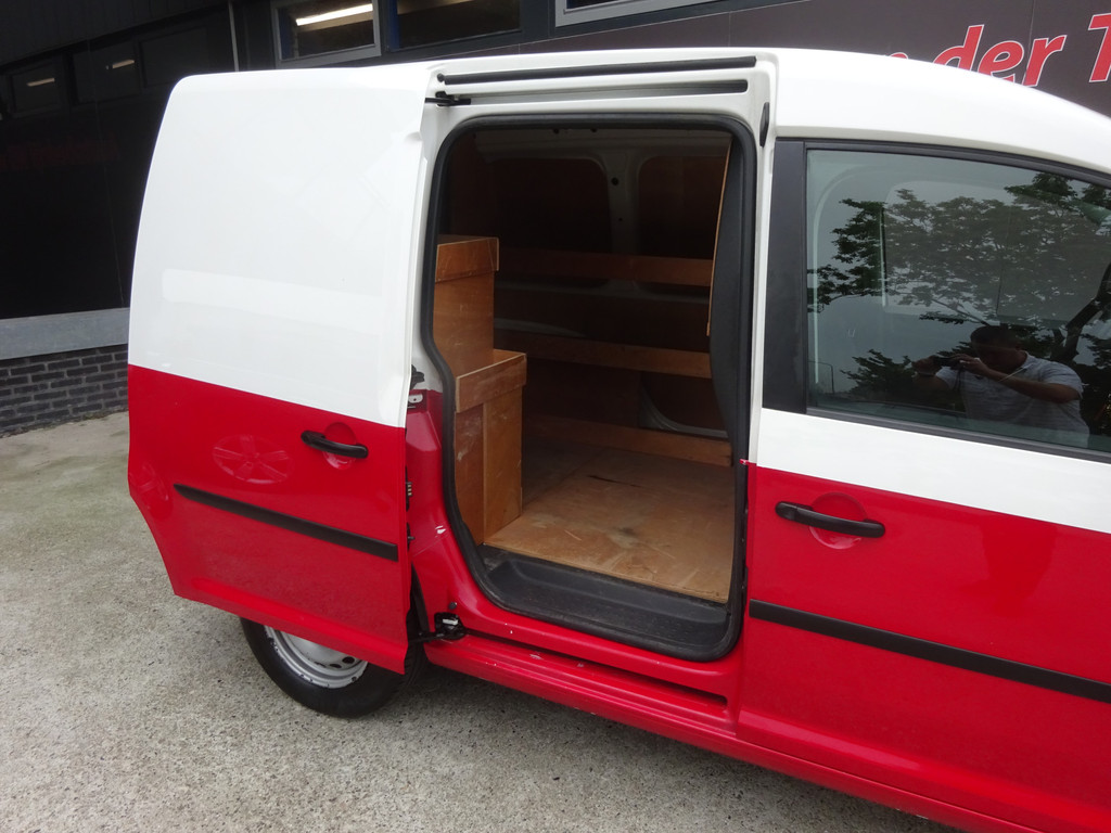 Volkswagen Caddy 2.0 TDI BMT TRENDLINE | AIRCO | CRUISE | TREKHAAK | EURO 6 | BTW-AUTO!! 38025601-1.jpg | Autobedrijf Wil van der Tol