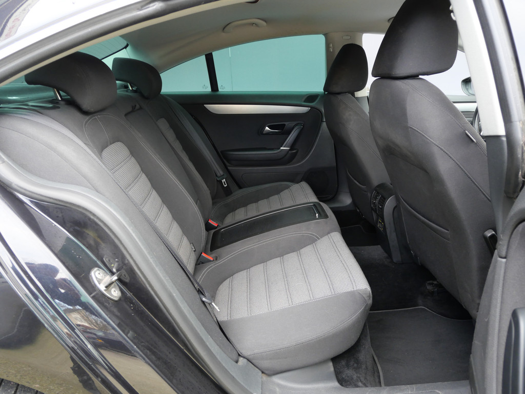 Volkswagen Passat CC 1.8 TSI | NAVIGATIE | XENON | 18 INCH | NL-AUTO | DEALER O-H!! 42876881-4.jpg | Autobedrijf Wil van der Tol
