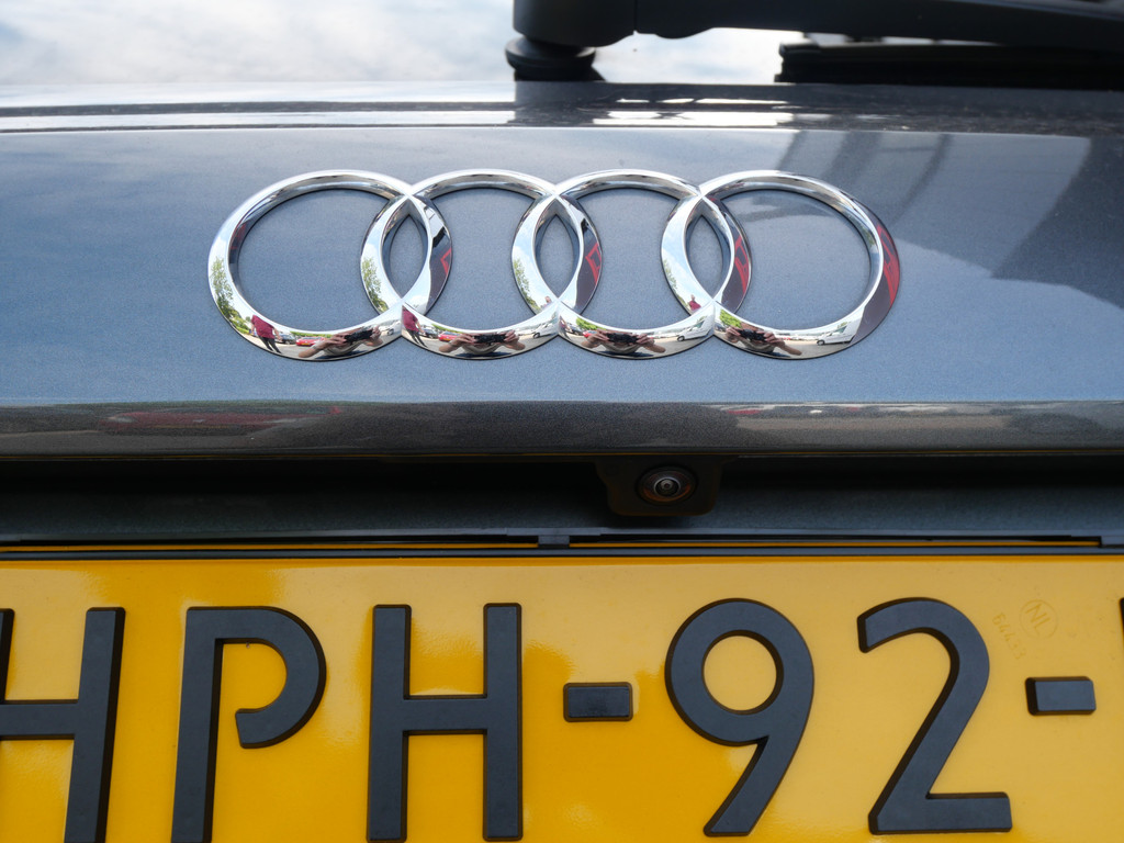 Audi S3 Sportback 2.0 TFSI QUATTRO EDITION 1 | PANORAMA | MATRIX | H.U.D. | A.C.C. | KEYLESS | DEALER O-H!! 46928863-21.jpg | Autobedrijf Wil van der Tol