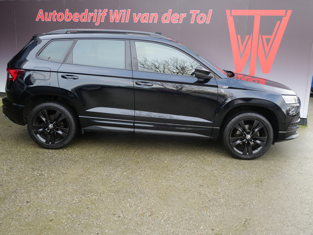 Škoda Karoq 1.5 TSI SPORTLINE | AUTOMAAT | A.C.C | PANO | TREKHAAK | CAMERA | BTW-AUTO!! 48695447-0.jpg | Autobedrijf Wil van der Tol