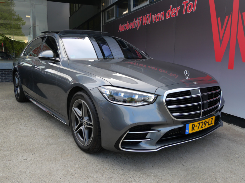 Mercedes-Benz S-Klasse 580e LANG | AMG | PANO | SOFTCLOSE | NL-AUTO | MASSAGE | 3D DISPLAY | LUCHTVERING!! 49636152-0.jpg | Autobedrijf Wil van der Tol