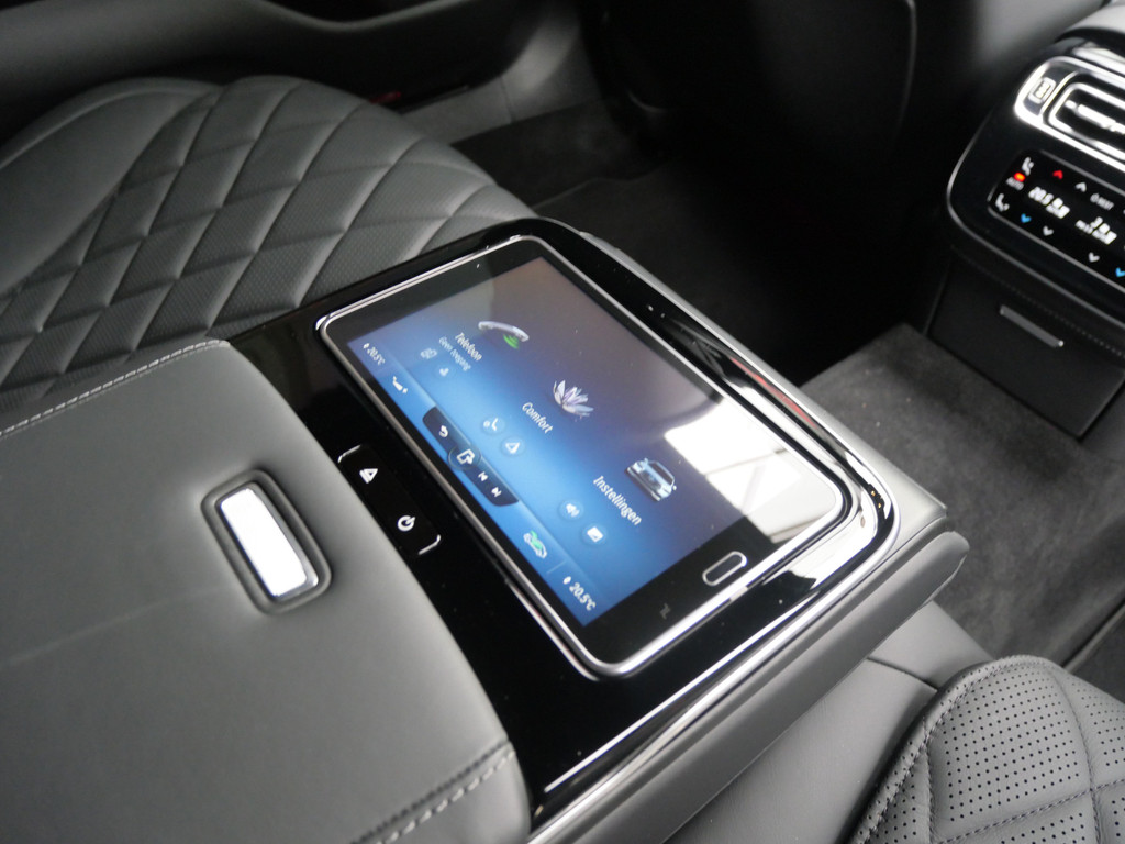 Mercedes-Benz S-Klasse 580e LANG | AMG | PANO | SOFTCLOSE | NL-AUTO | MASSAGE | 3D DISPLAY | LUCHTVERING!! 49636152-13.jpg | Autobedrijf Wil van der Tol