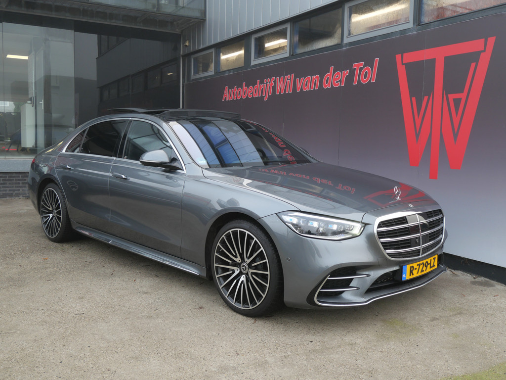 Mercedes-Benz S-Klasse 580e LANG | AMG | PANO | SOFTCLOSE | NL-AUTO | MASSAGE | 3D DISPLAY | LUCHTVERING!! 49636152-4.jpg | Autobedrijf Wil van der Tol