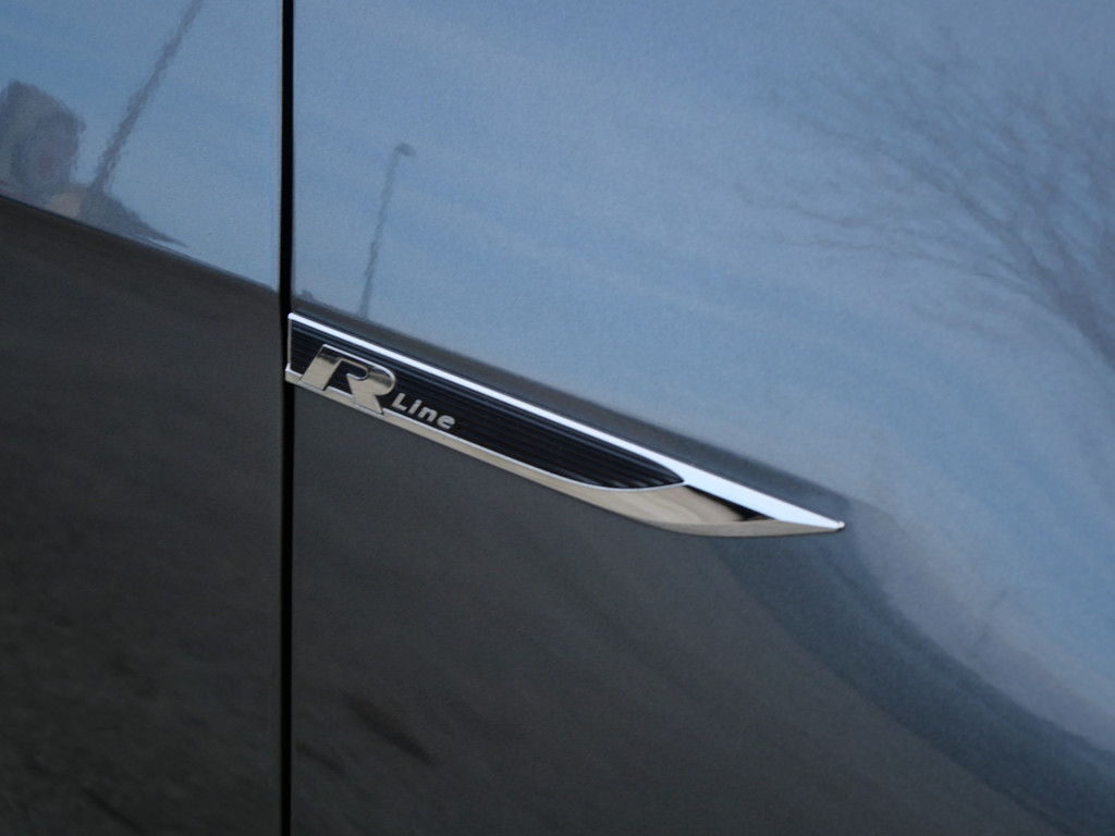 Volkswagen Golf 1.5 TSI R-LINE | AUTOMAAT | KEYLESS | LEER | VIRTUAL | ADAPT. CRUISE | NL-AUTO!! 50662024-3.jpg | Autobedrijf Wil van der Tol