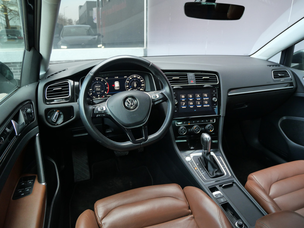 Volkswagen Golf 1.5 TSI R-LINE | AUTOMAAT | KEYLESS | LEER | VIRTUAL | ADAPT. CRUISE | NL-AUTO!! 50662024-9.jpg | Autobedrijf Wil van der Tol