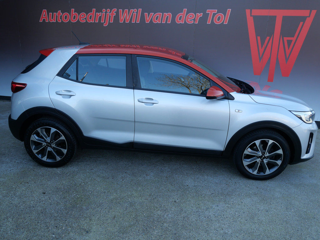 Kia Stonic 1.0 T-GDi COMFORT PLUS LINE | CRUISE | CAMERA | CARPLAY | NAVIGATIE | NL-AUTO!! 51697135-0.jpg | Autobedrijf Wil van der Tol