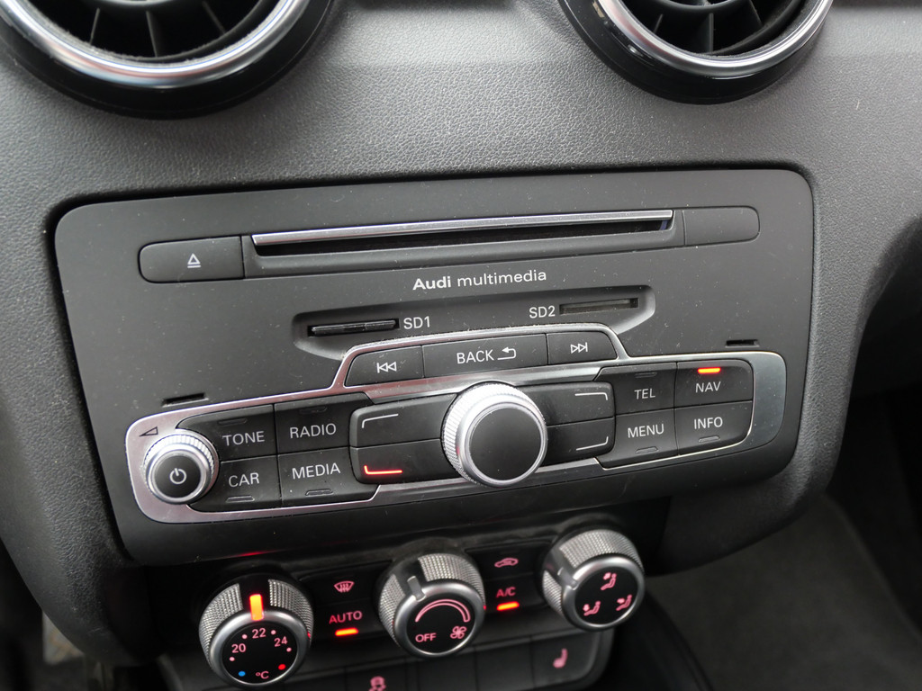 Audi A1 Sportback 1.0 TFSI S-LINE | NAVI | CLIMA | ALL-SEASON | RIEM V.V | ALL-IN!! 51887231-12.jpg | Autobedrijf Wil van der Tol