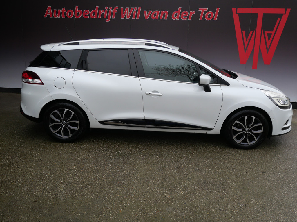 Renault Clio Estate 0.9 TCe INTENS | NAVIGATIE | CLIMA | FULL-LED | CAMERA | KEYLESS | NIEUWE APK!! 51889589-0.jpg | Autobedrijf Wil van der Tol