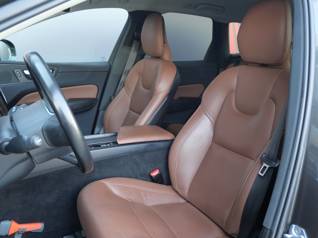 Volvo XC60 2.0 B4 MOMENTUM | COGNAC LEER | LED | TREKHAAK | € 15.250 NETTO EXPORTPRIJS!! 52038502-10.jpg | Autobedrijf Wil van der Tol