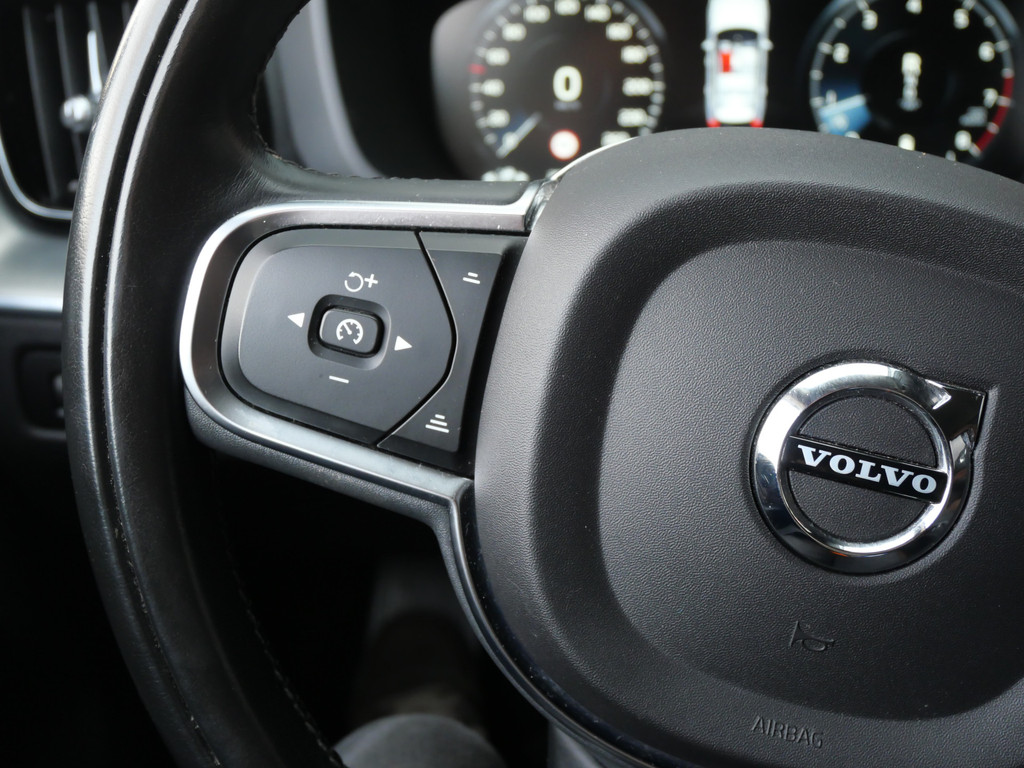 Volvo XC60 2.0 B4 MOMENTUM | COGNAC LEER | LED | TREKHAAK | € 15.250 NETTO EXPORTPRIJS!! 52038502-16.jpg | Autobedrijf Wil van der Tol