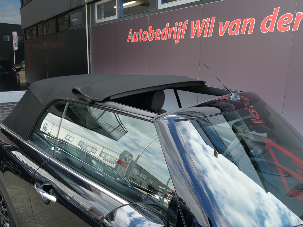MINI Cooper Cabrio 1.5 | AUTOMAAT | LED | HALF-LEER | FACELIFT | BTW-AUTO!! 52476263-12.jpg | Autobedrijf Wil van der Tol