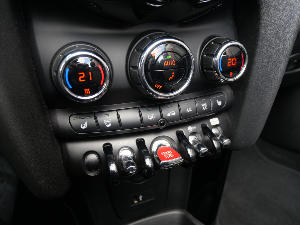 MINI Cooper Cabrio 1.5 | AUTOMAAT | LED | HALF-LEER | FACELIFT | BTW-AUTO!! 52476263-15.jpg | Autobedrijf Wil van der Tol