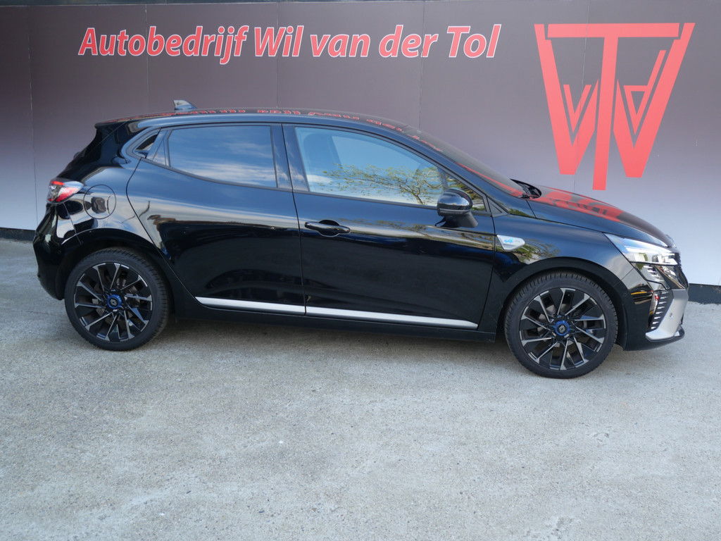 Renault Clio 1.0 TCe 90 GPF ESPRIT ALPINE | 360 CAMERA | A.C.C. | CARPLAY | VITRUEEL | KEYLESS | BTW-AUTO 52901326-0.jpg | Autobedrijf Wil van der Tol