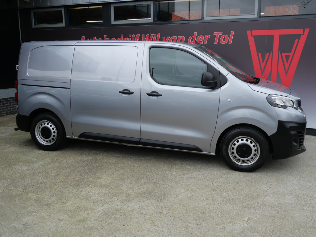 Peugeot e-Expert PREMIUM 75 kWh | L2 | SOH 90% | CARPLAY | CRUISE | AIRCO | APK 02-2027!! 53040687-0.jpg | Autobedrijf Wil van der Tol