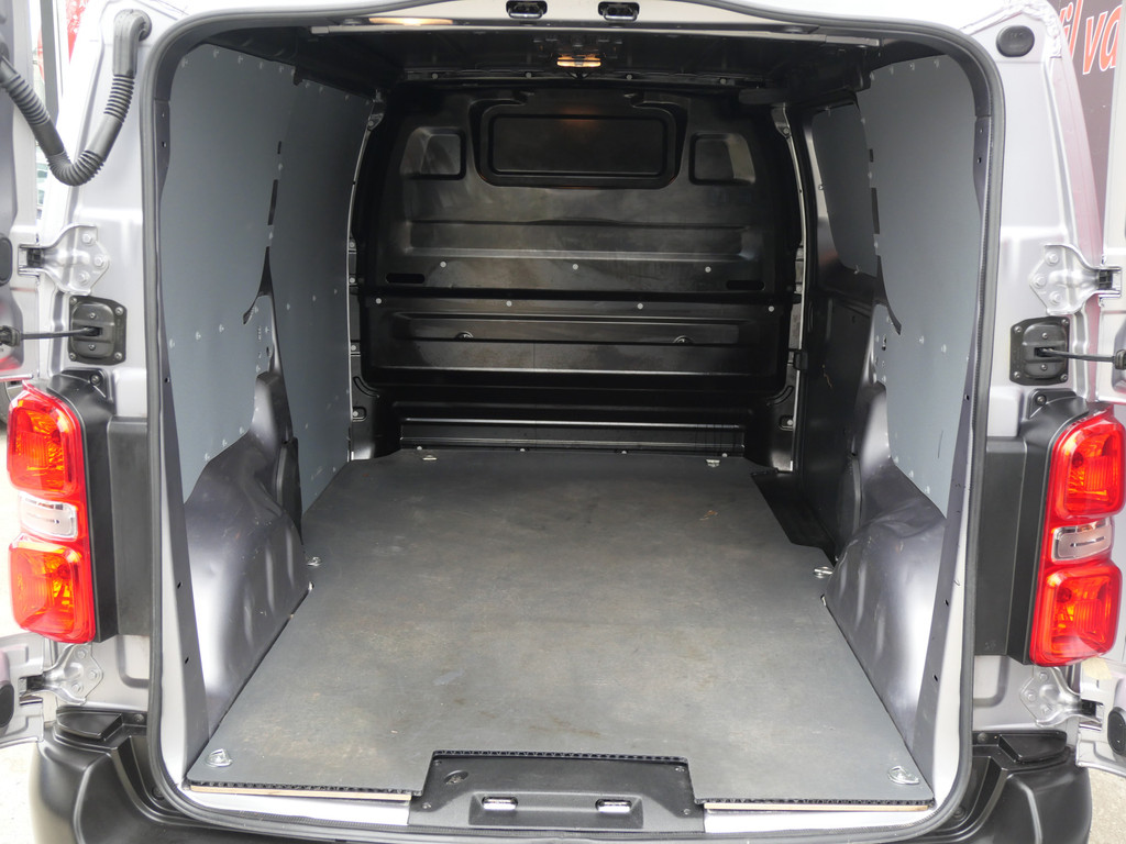 Peugeot e-Expert PREMIUM 75 kWh | SOH 91% | LANG | CARPLAY | CRUISE | AIRCO | APK 02-2027!! 53040687-4.jpg | Autobedrijf Wil van der Tol