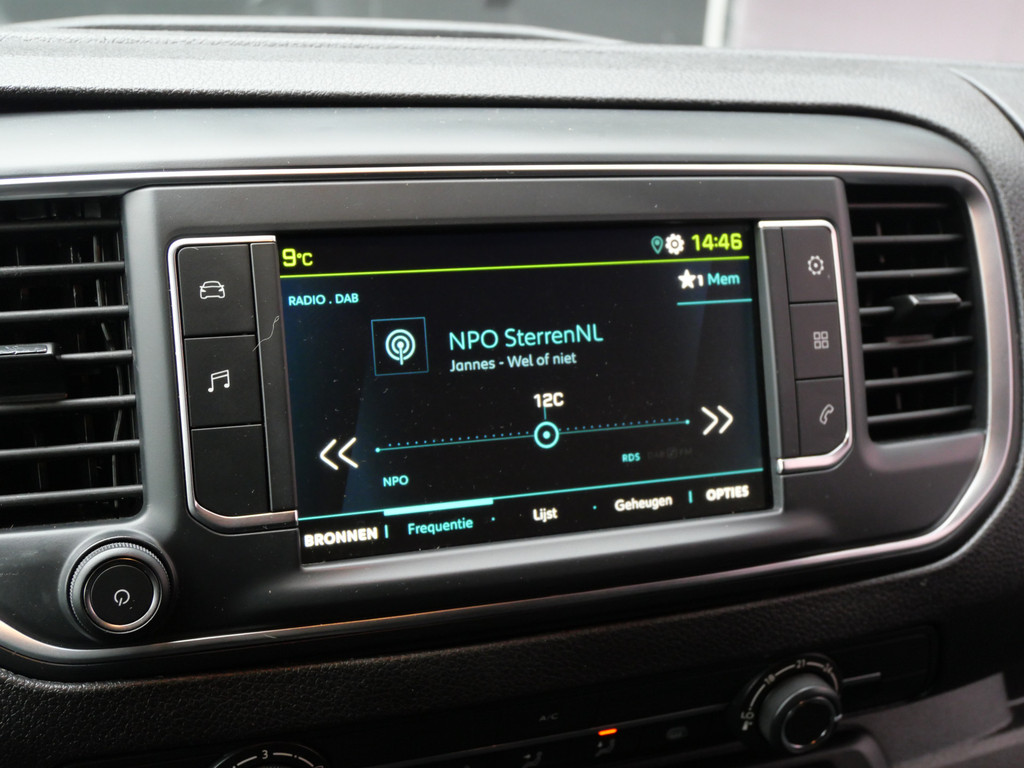 Peugeot e-Expert PREMIUM 75 kWh | SOH 91% | LANG | CARPLAY | CRUISE | AIRCO | APK 02-2027!! 53040687-5.jpg | Autobedrijf Wil van der Tol