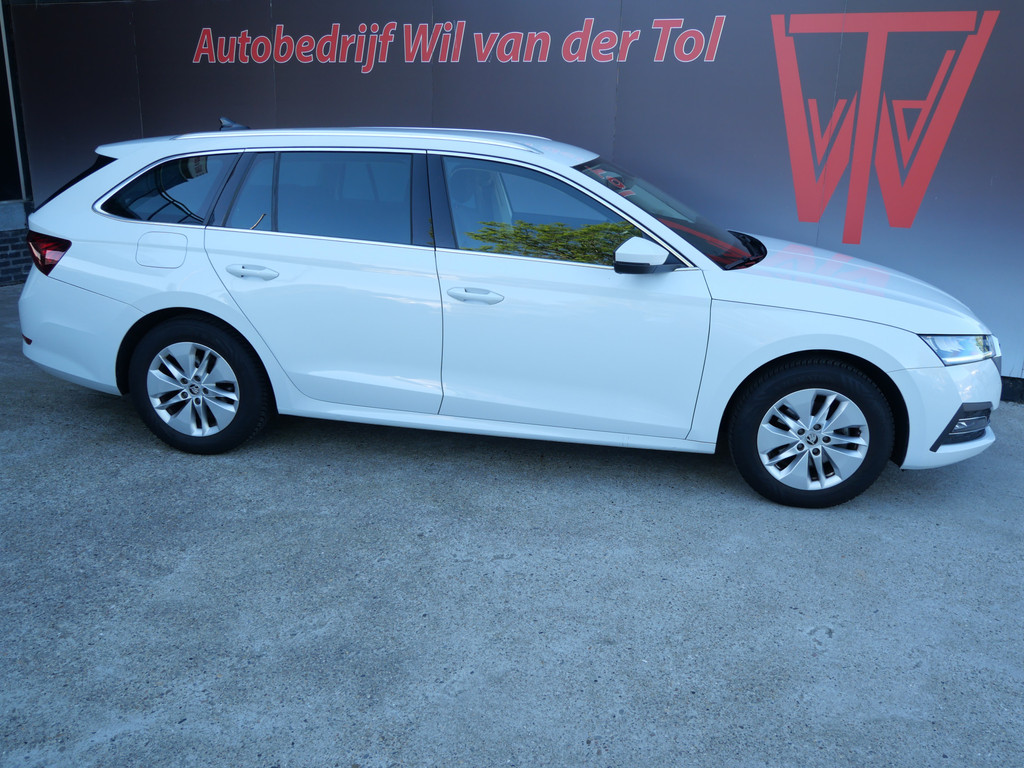 Škoda Octavia Combi 1.0 TSI BUSINESS EDITION | FACELIFT | LED | CRUISE | TREKHAAK | ALL-SEASON | BTW-AUTO!! 53314174-0.jpg | Autobedrijf Wil van der Tol