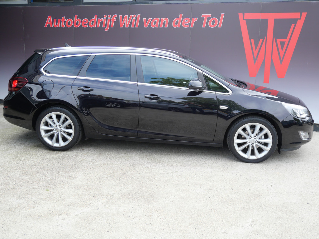 Opel Astra Sports Tourer 1.4 TURBO COSMO | CRUISE | NAVI | XENON | 140 PK | NW APK 53350915-0.jpg | Autobedrijf Wil van der Tol