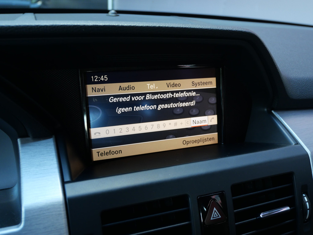 Mercedes-Benz GLK 350 4-MATIC | YOUNGTIMER | DEALER ONDERHOUDEN | ALL-SEASON | NIEUWE APK!! 53973968-17.jpg | Autobedrijf Wil van der Tol