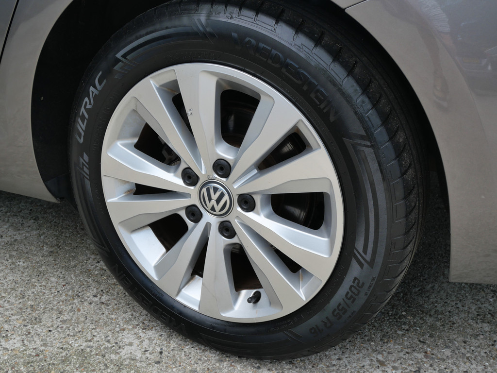 Volkswagen Golf Variant 1.0 TSI COMFORTLINE | NAVI | CRUISE | TREKHAAK | NL-AUTO | NIEUWE APK!! 54302188-9.jpg | Autobedrijf Wil van der Tol