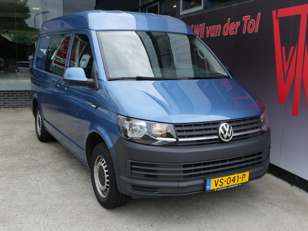 Volkswagen Transporter 2.0 TDI L1H2 TRENDLINE | ROLSTOEL BUS MET LIFT | AUTOMAAT | AIRCO | NL-AUTO!! 54353634-1.jpg | Autobedrijf Wil van der Tol