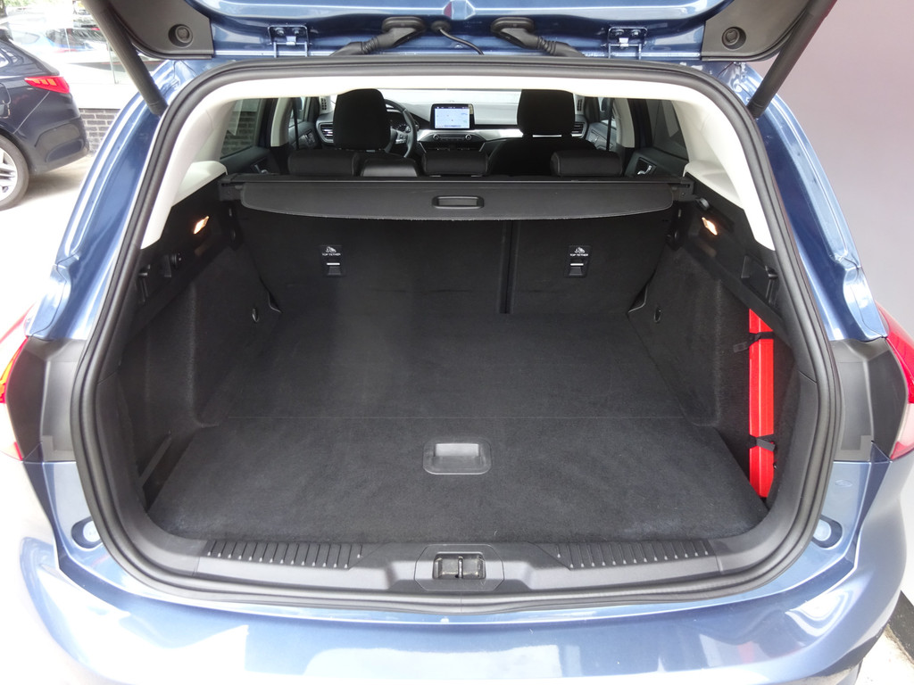 Ford Focus Wagon 1.0 ECOBOOST TITANIUM X | AUTOMAAT | A.C.C | LED | CARPLAY | ALL-SEASON!! 54445036-11.jpg | Autobedrijf Wil van der Tol