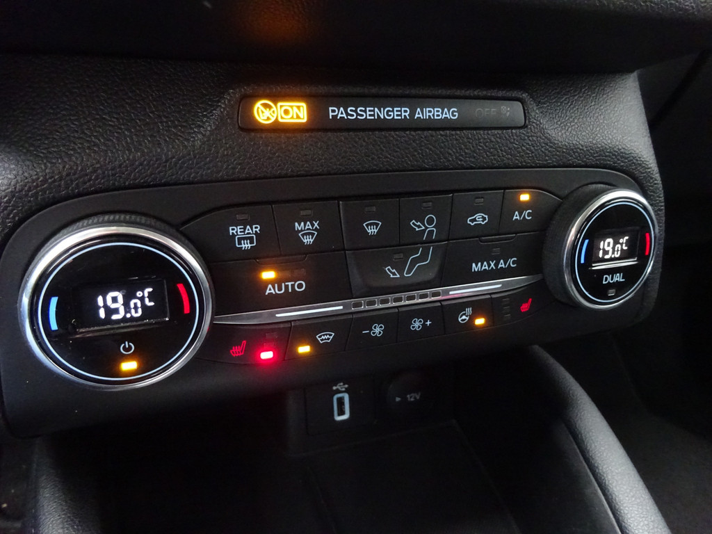 Ford Focus Wagon 1.0 ECOBOOST TITANIUM X | AUTOMAAT | A.C.C | LED | CARPLAY | ALL-SEASON!! 54445036-20.jpg | Autobedrijf Wil van der Tol