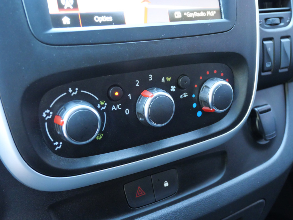 Renault Trafic 2.0 dCi T29 L2H1 WORK EDITION | NAVI | TREKHAAK | CRUISE | LED | 120 PK | EURO 6!! 54805201-16.jpg | Autobedrijf Wil van der Tol