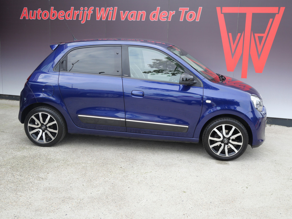 Renault Twingo 0.9 TCe COSMIC | CLIMA | CRUISE | 90 PK | LICHTMETAAL | NIEUWE APK!! 55013924-0.jpg | Autobedrijf Wil van der Tol