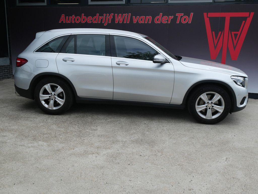 Mercedes-Benz GLC 220 d 4MATIC PRESTIGE | TREKHAAK | LED | LEER | ELEK. ACHTERKLEP 55088336-0.jpg | Autobedrijf Wil van der Tol