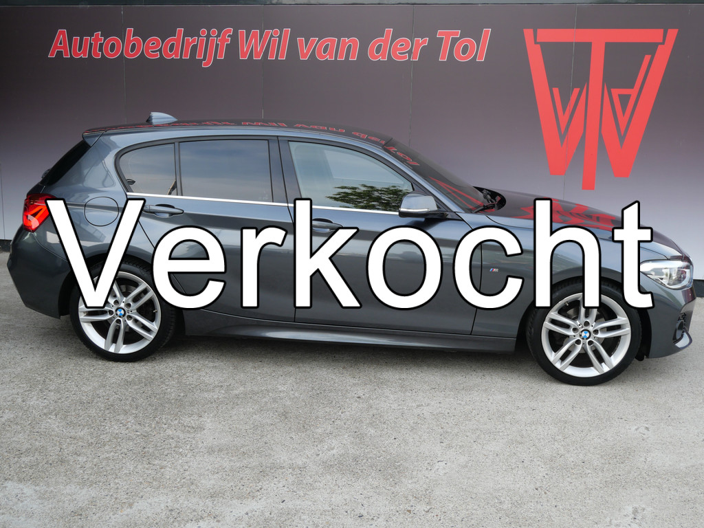 BMW 1 Serie 118i M-SPORT | AUTOMAAT | BREED NAVI | LED | LEER | NL-AUTO!! 55443053-0.jpg | Autobedrijf Wil van der Tol