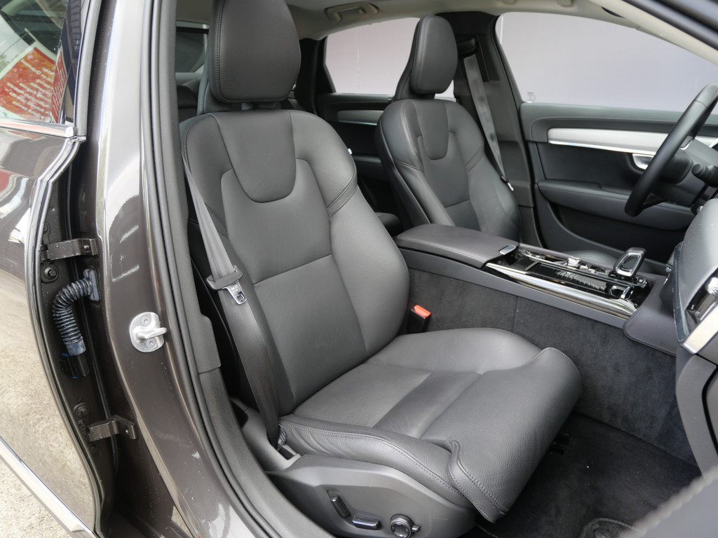 Volvo S90 2.0 T8 AWD PLUS BRIGHT | SOH 100%! | PANORAMA | A.C.C | TREKHAAK | CARPLAY | NL-AUTO!! 56455081-5.jpg | Autobedrijf Wil van der Tol