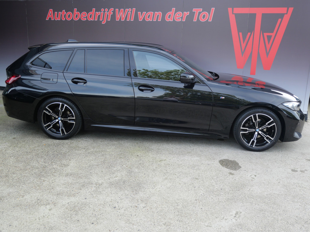 BMW 3 Serie Touring 318i M-SPORT | FACELIFT | CURVED | LEER | SHADOW | BTW-AUTO!! 57031236-0.jpg | Autobedrijf Wil van der Tol
