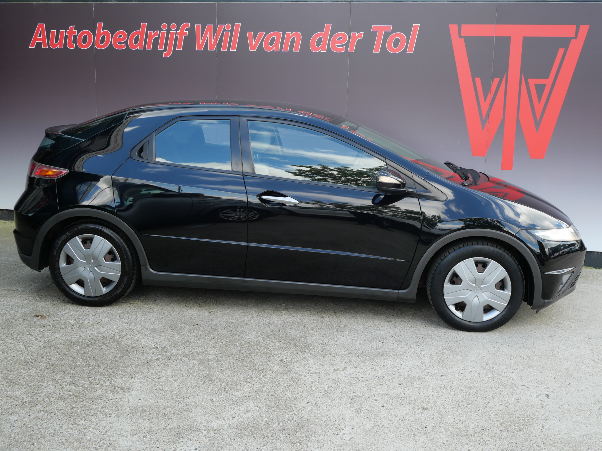 Honda Civic 1.4 COMFORT | AIRCO | 2e EIG | NL-AUTO | 12-2007 | NIEUWE APK!! 46500957-0.jpg | Autobedrijf Wil van der Tol