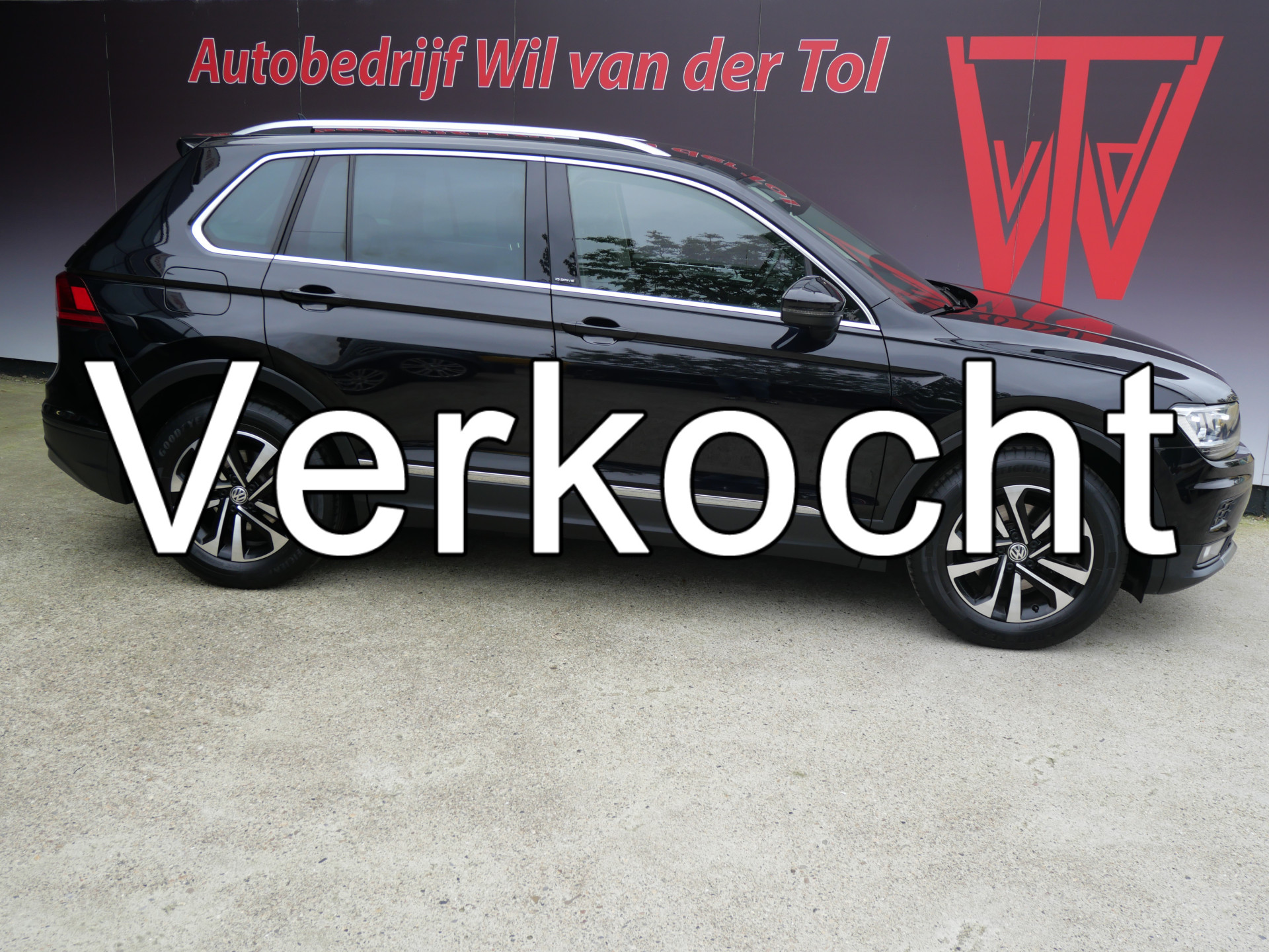 Volkswagen Tiguan 1.5 TSI ACT COMFORTLINE | AUTOMAAT | A.C.C. | TREKHAAK | FULL-LED | ALL-IN!! 47623924-0.jpg | Autobedrijf Wil van der Tol
