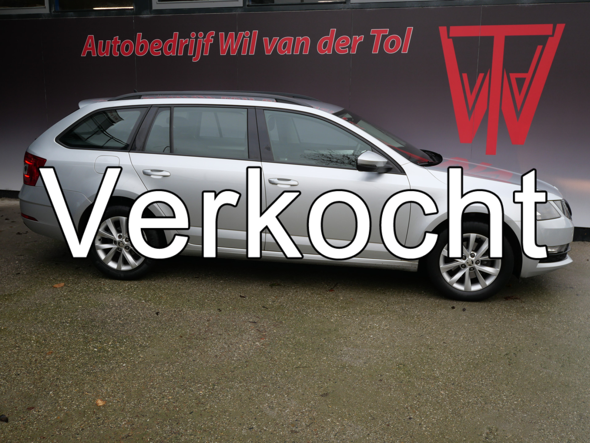Škoda Octavia Combi 1.5 TSI BUSINESS EDITION | AUTOMAAT | TREKHAAK | CARPLAY | BTW-AUTO 48743330-0.jpg | Autobedrijf Wil van der Tol