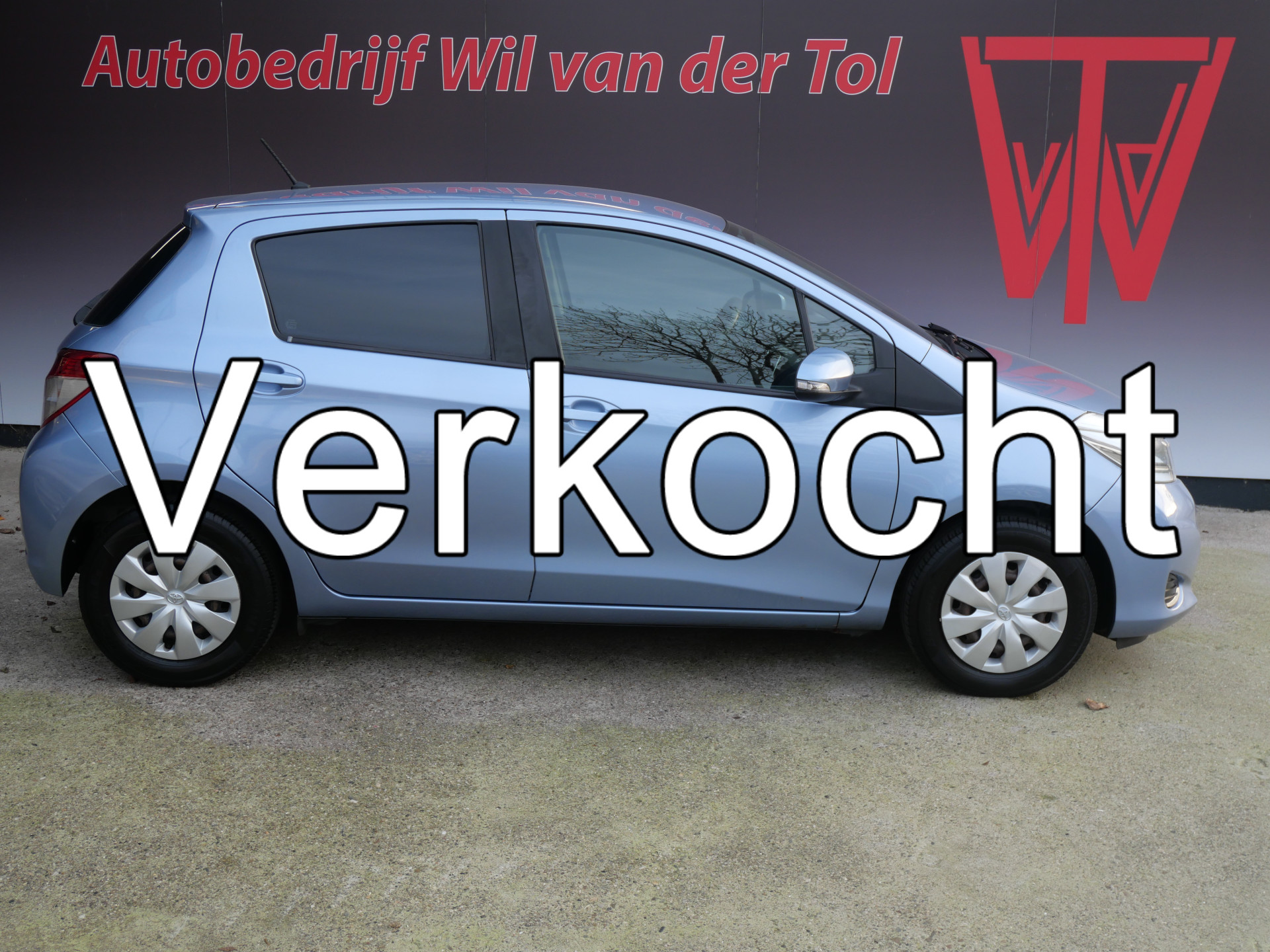 Toyota Yaris 1.0 VVT-i NOW | 5-DRS | AIRCO | NL-AUTO | 12-2013 | APK 08-2026!! 48881014-0.jpg | Autobedrijf Wil van der Tol