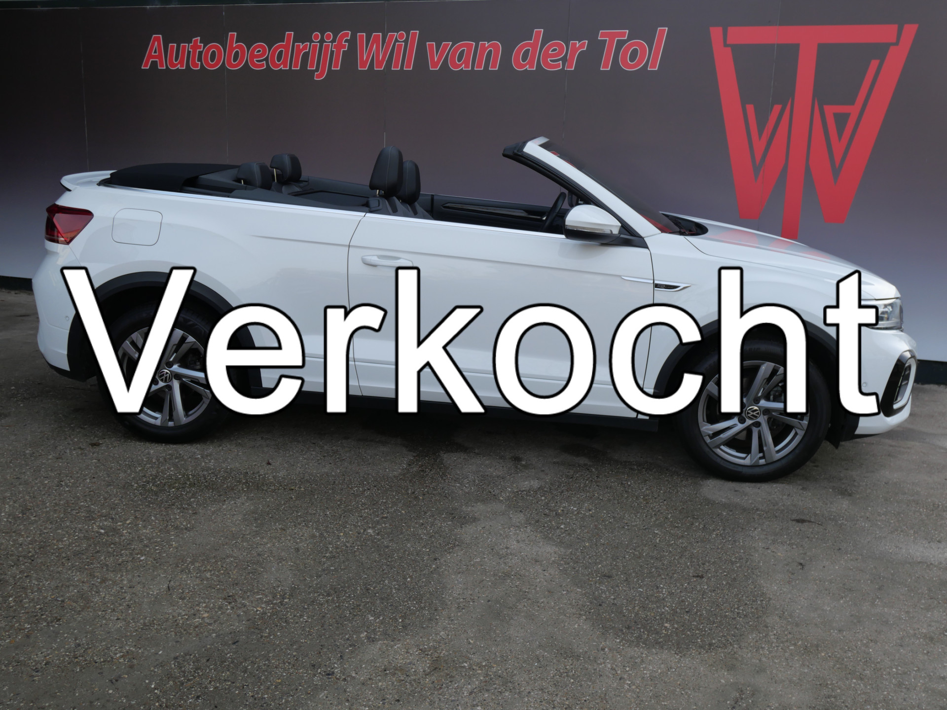 Volkswagen T-Roc Cabrio 1.5 TSI R-LINE | AUTOMAAT | FACELIFT | A.C.C. | CAMERA | IQ LED | VIRTUAL!! 49363730-0.jpg | Autobedrijf Wil van der Tol