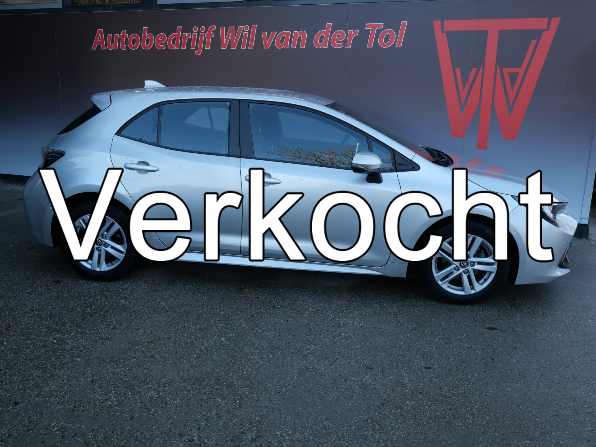 Toyota Corolla HYBRID DYNAMIC | A.C.C. | LED | CAMERA | CARPLAY | BTW!! 49366893-0.jpg | Autobedrijf Wil van der Tol