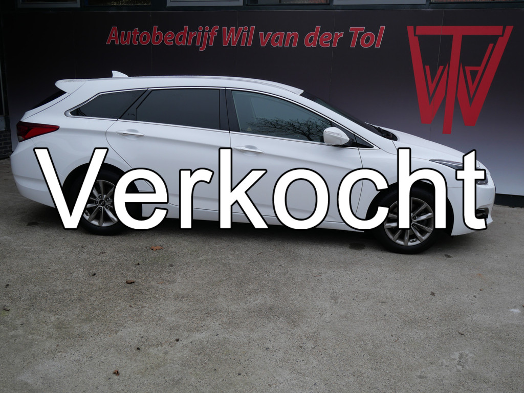 Hyundai i40 Wagon 1.6 GDI FINAL EDITION | CARPLAY | CAMERA | CRUISE | ALL-SEASON | 1e EIGENAAR!! 50509029-0.jpg | Autobedrijf Wil van der Tol